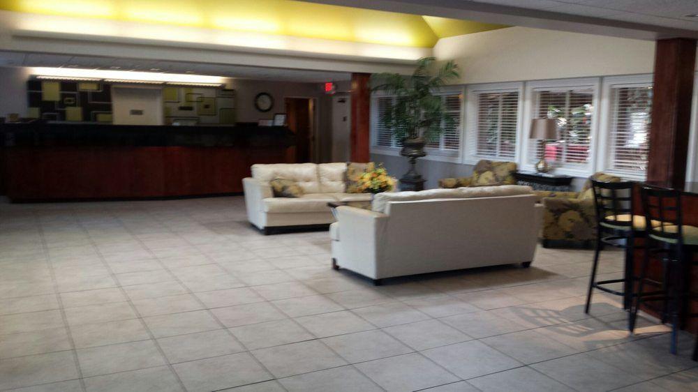 Best Western Atrium Gardens Hotel Elizabethtown Exterior photo